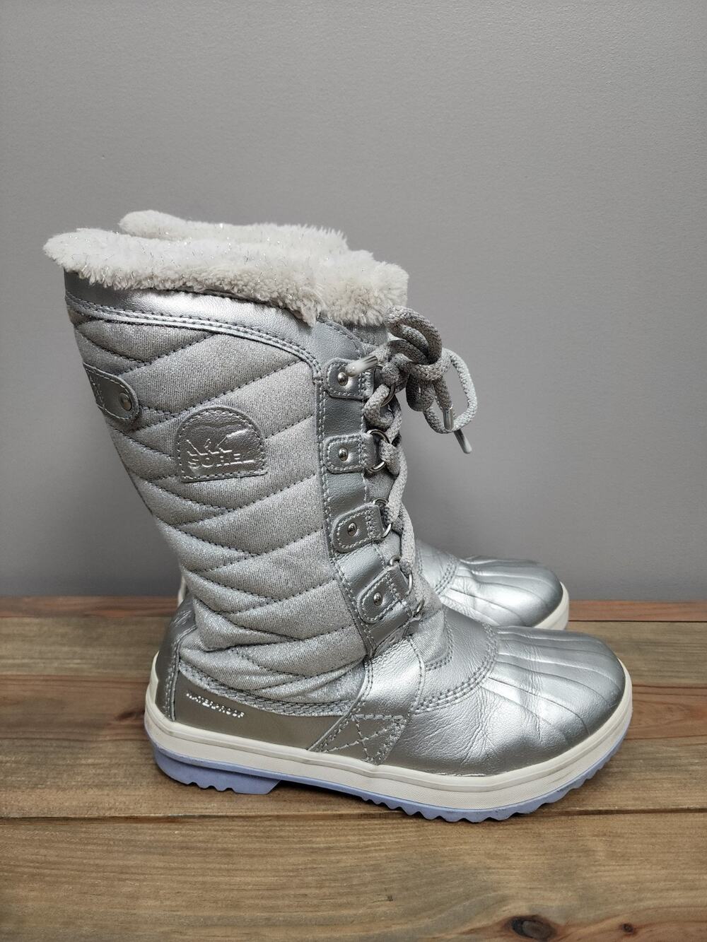Sorel X Disney Tofino II Frozen 2 Silver Waterproof Shearling Boots Women’s 6